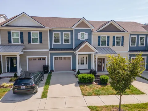 1086 Sweetleaf Dr