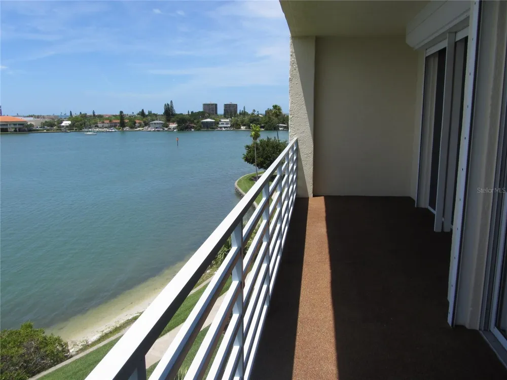7882 SAILBOAT KEY BOULEVARD S #405 South Pasadena, FL 33707