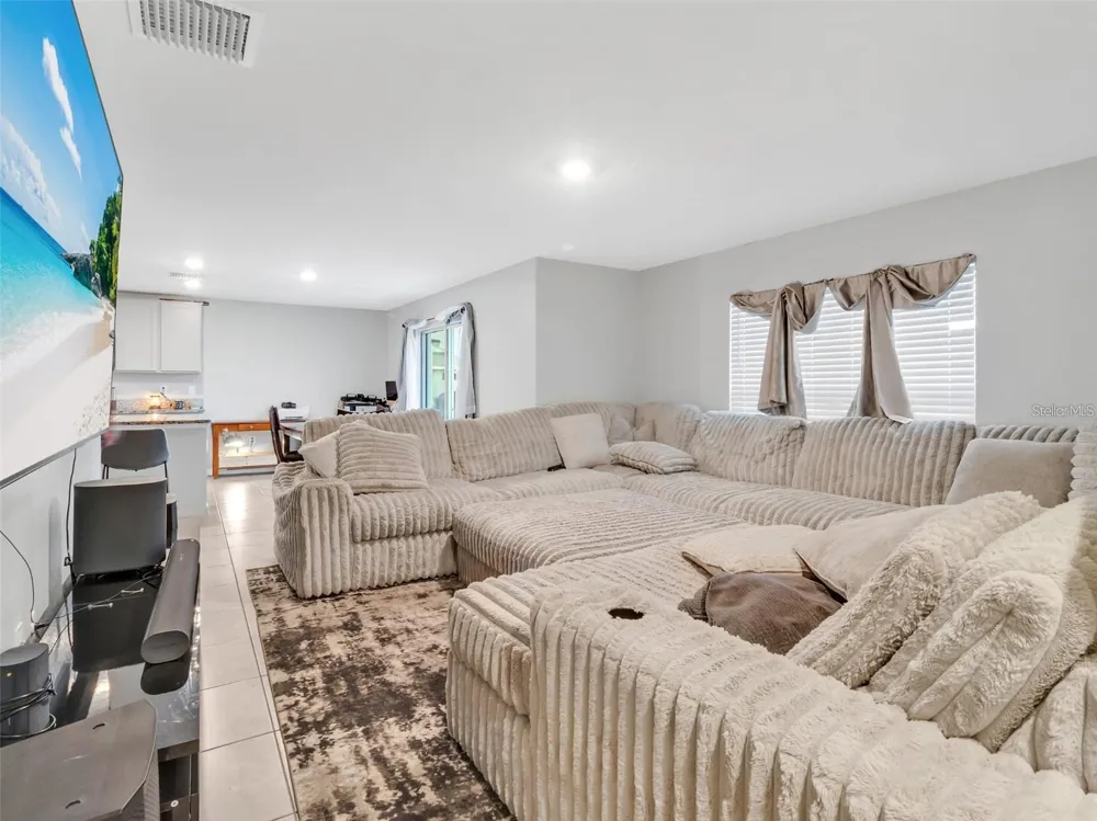 16636 WINDMILL FORGE PASS Wimauma, FL 33598