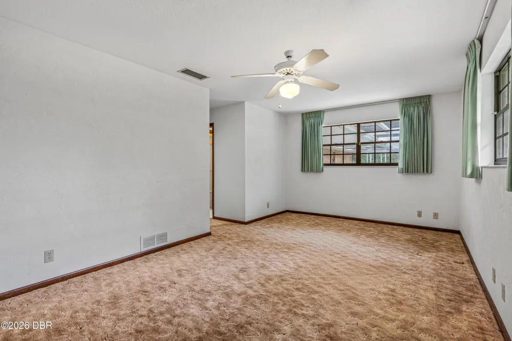 82 S St Andrews Drive Ormond Beach, FL 32174