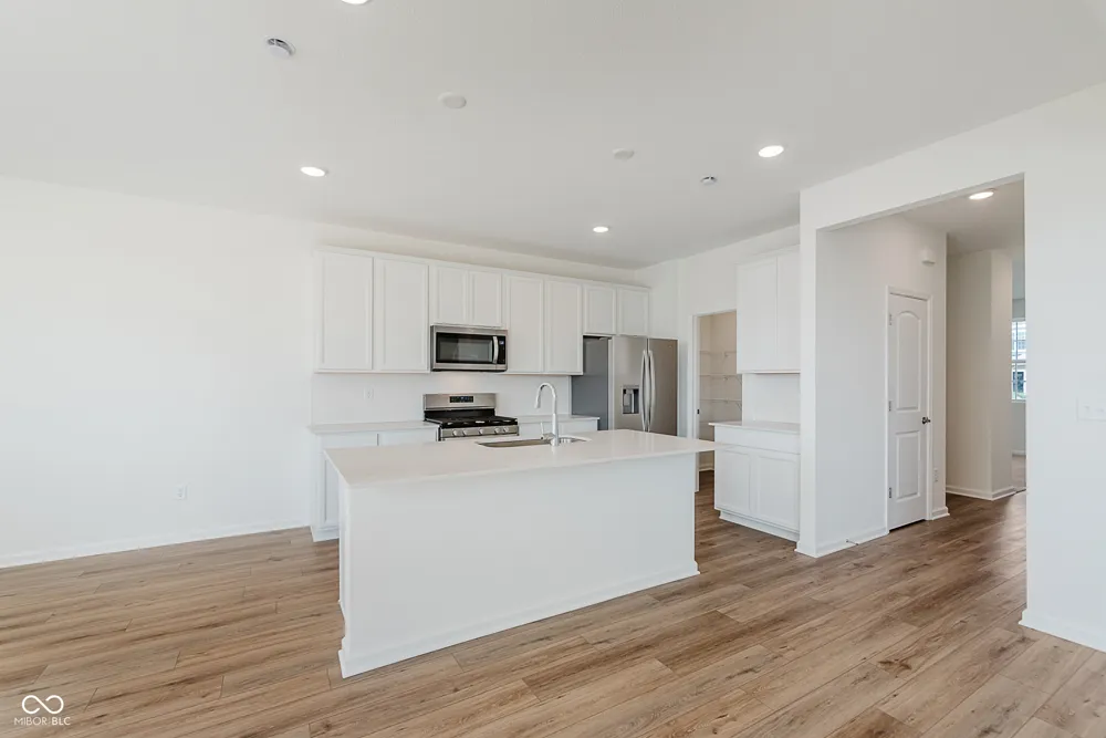 3782 Sterling Drive Whitestown, IN 46075