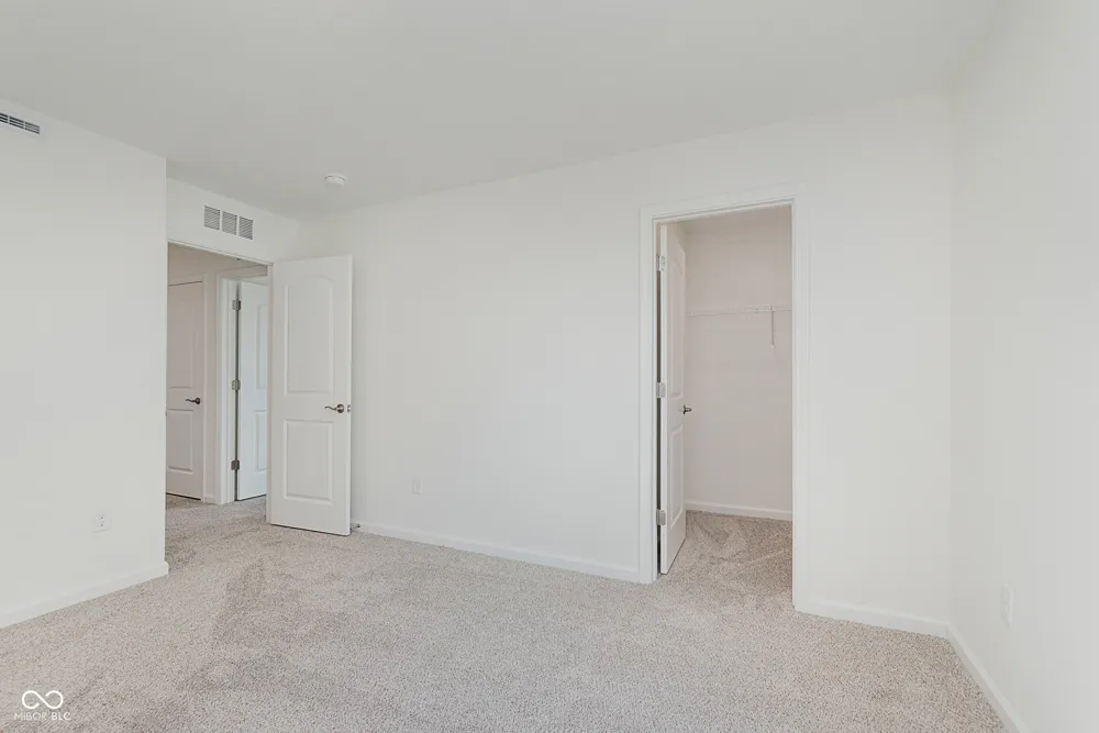 3782 Sterling Drive Whitestown, IN 46075