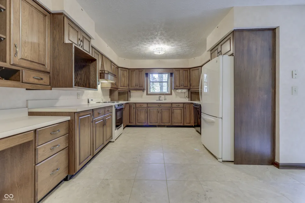 411 Narcissus Drive Indianapolis, IN 46227
