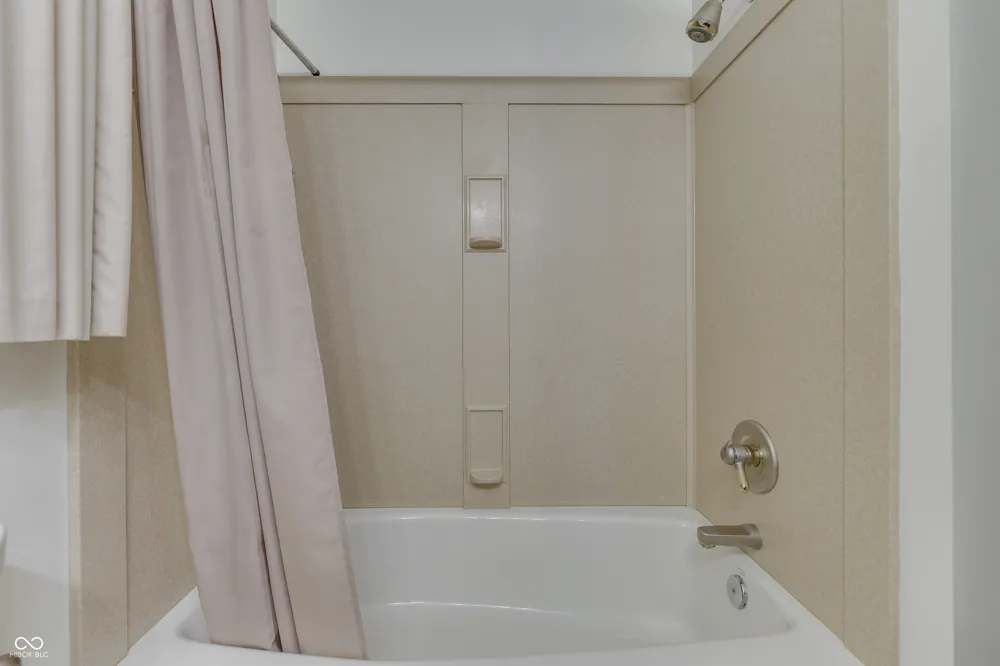 411 Narcissus Drive Indianapolis, IN 46227