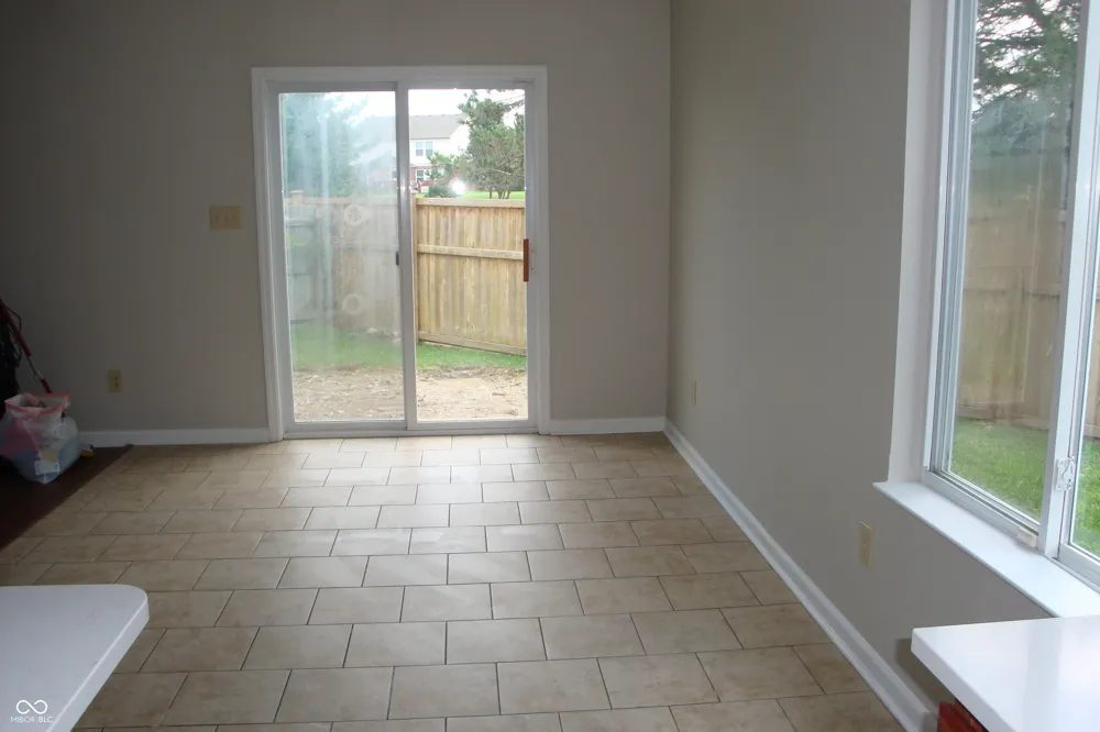 2477 Grand Fir Drive Greenwood, IN 46143