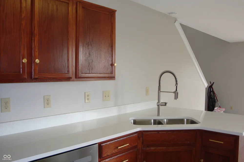 2477 Grand Fir Drive Greenwood, IN 46143