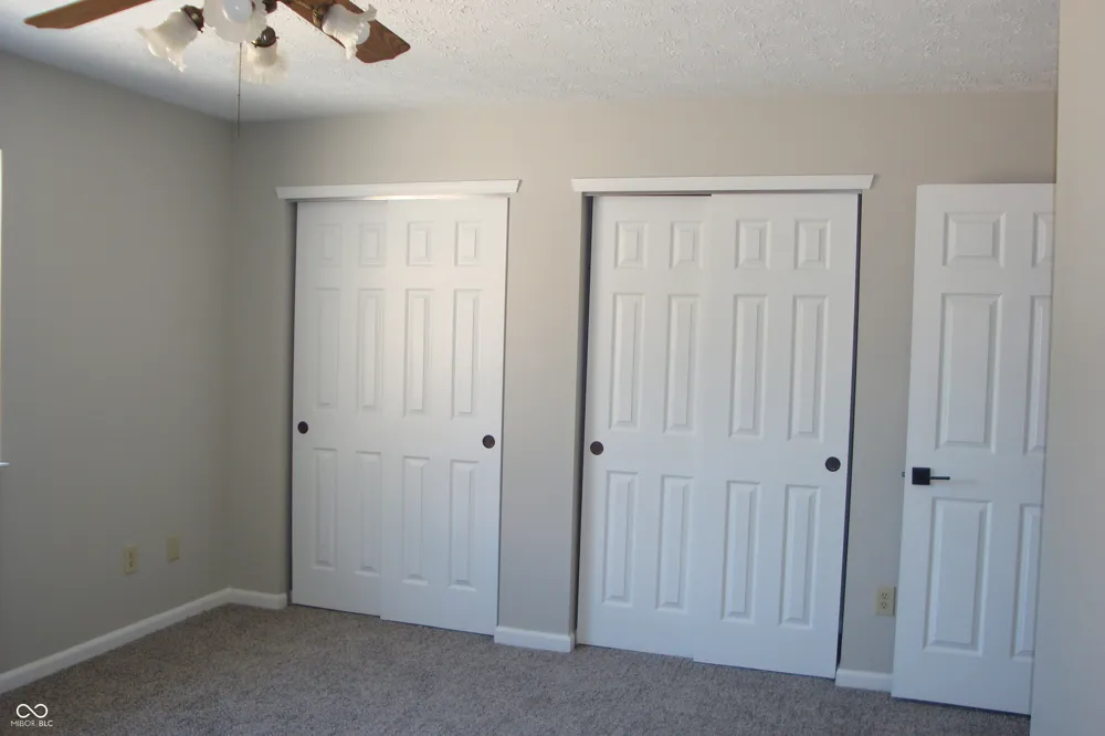 2477 Grand Fir Drive Greenwood, IN 46143