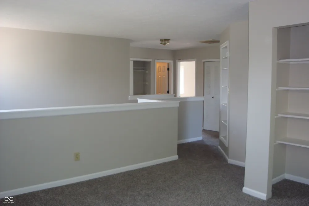 2477 Grand Fir Drive Greenwood, IN 46143