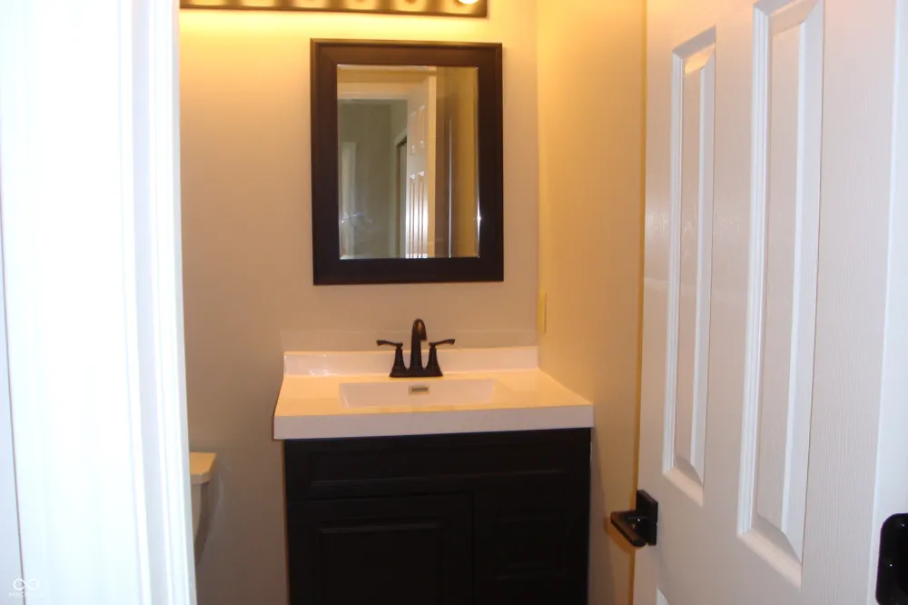 2477 Grand Fir Drive Greenwood, IN 46143