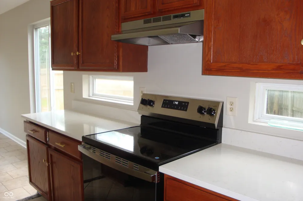 2477 Grand Fir Drive Greenwood, IN 46143