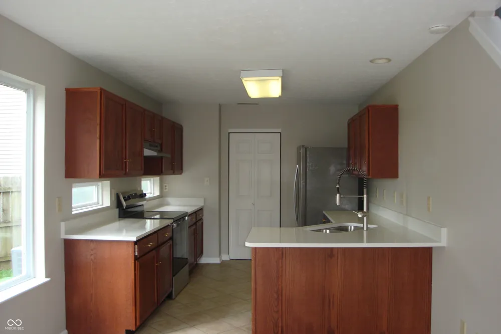 2477 Grand Fir Drive Greenwood, IN 46143
