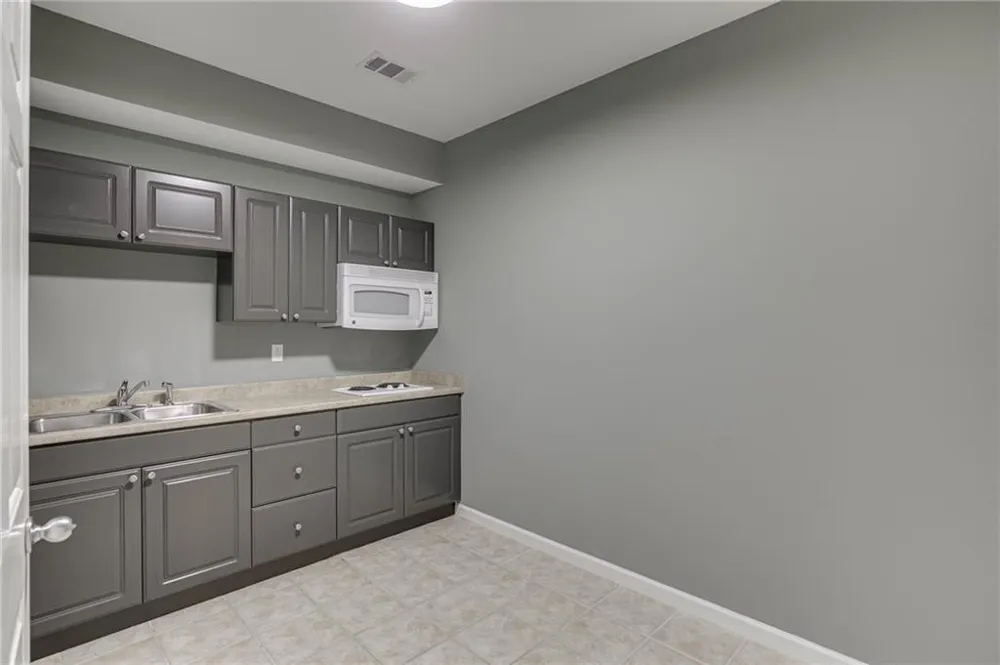 7563 Brookstone Circle Flowery Branch, GA 30542