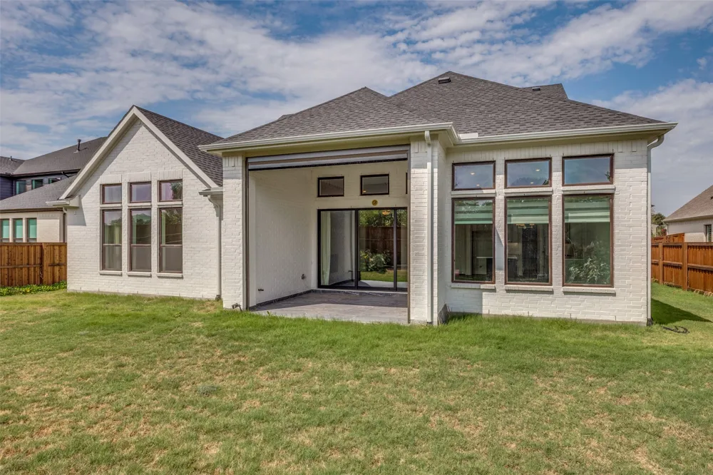 132 Cottonwood Court Murphy, TX 75094