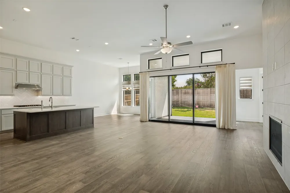 132 Cottonwood Court Murphy, TX 75094