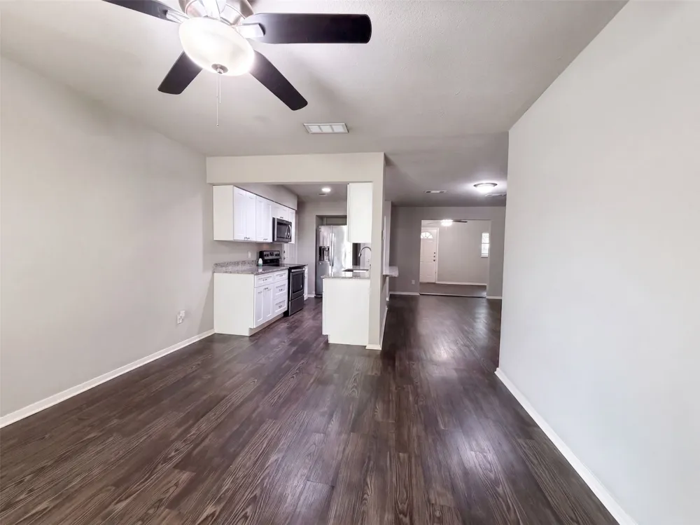 330 E Coral Way Grand Prairie, TX 75051