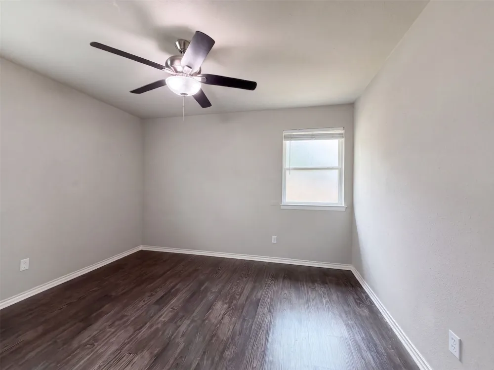 330 E Coral Way Grand Prairie, TX 75051