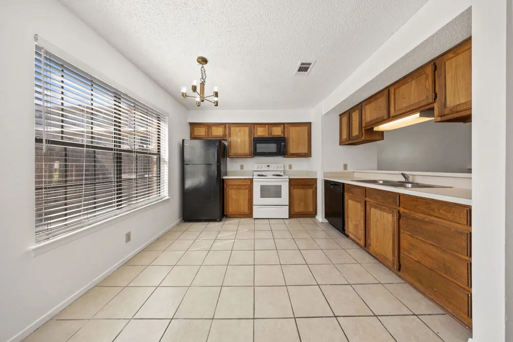 929 W Hickory Street #A5 Denton, TX 76201