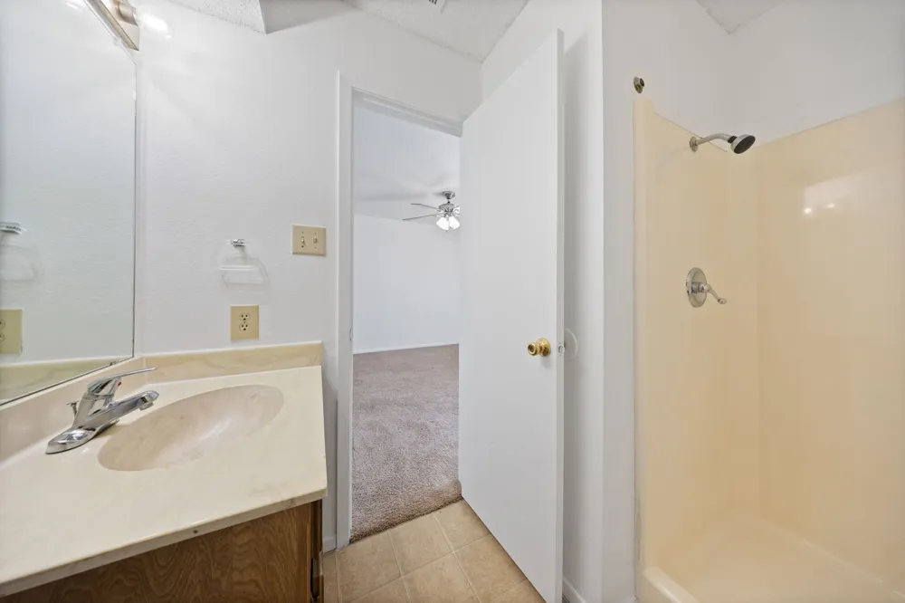 929 W Hickory Street #A5 Denton, TX 76201