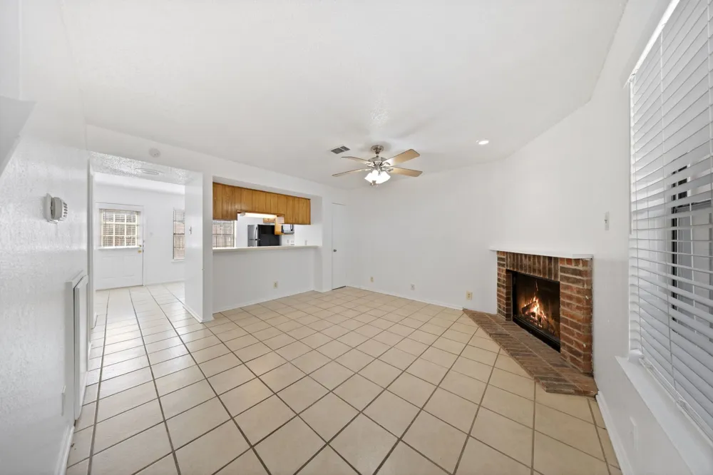 929 W Hickory Street #A5 Denton, TX 76201