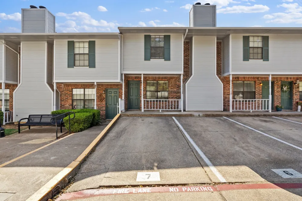 929 W Hickory Street #A5 Denton, TX 76201
