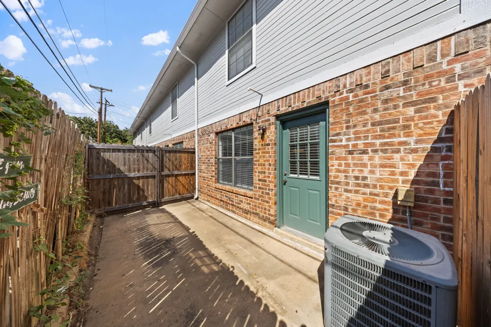 929 W Hickory Street #A5 Denton, TX 76201