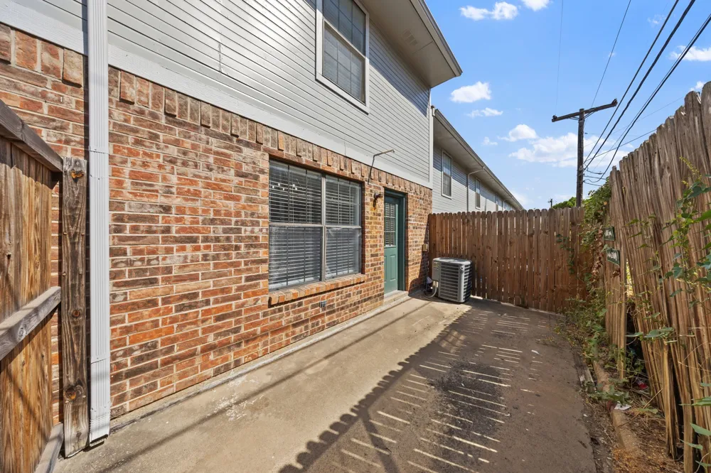 929 W Hickory Street #A5 Denton, TX 76201