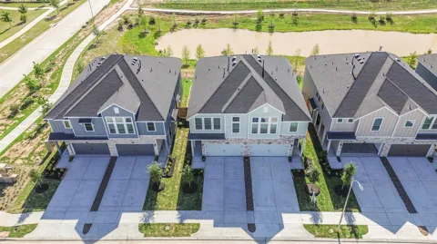 5562 Amber Brook Lane