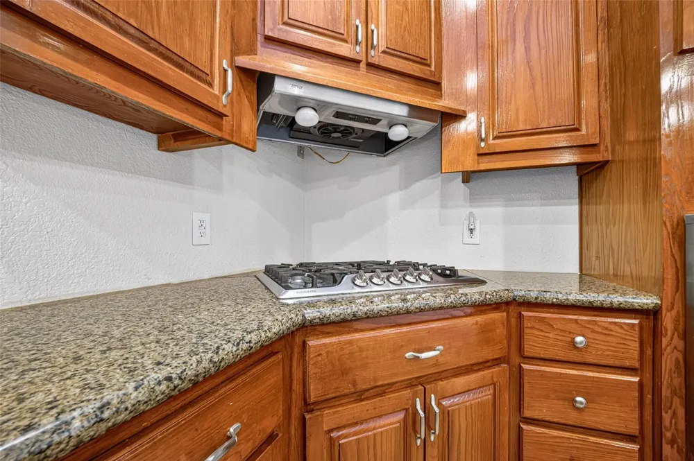 512 Bertloma Street Pasadena, TX 77502