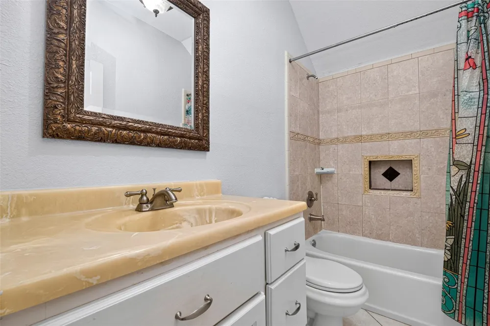512 Bertloma Street Pasadena, TX 77502