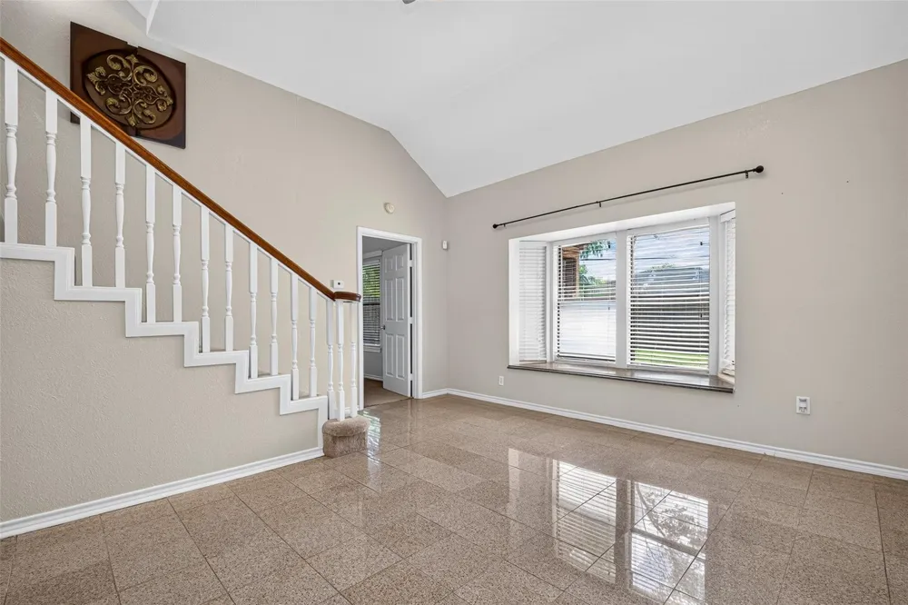 512 Bertloma Street Pasadena, TX 77502