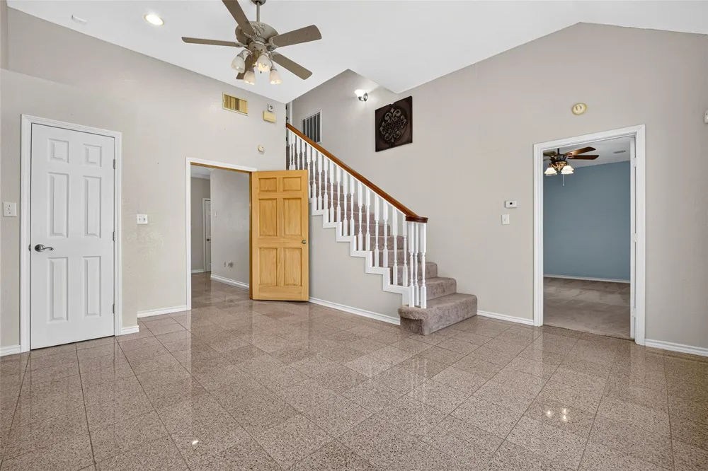512 Bertloma Street Pasadena, TX 77502