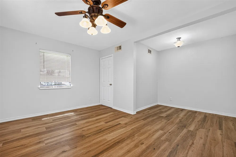 512 Bertloma Street Pasadena, TX 77502