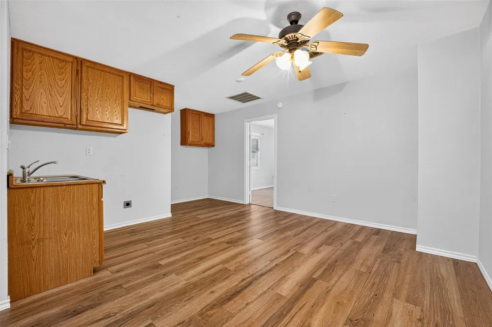 512 Bertloma Street Pasadena, TX 77502