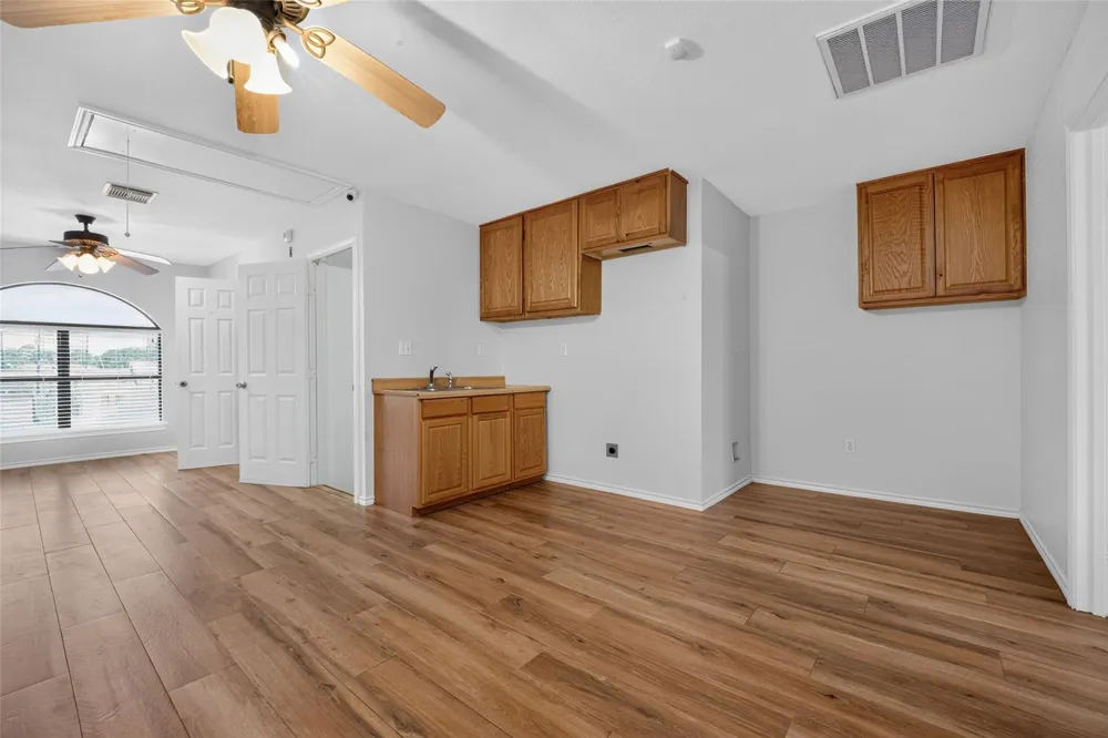 512 Bertloma Street Pasadena, TX 77502