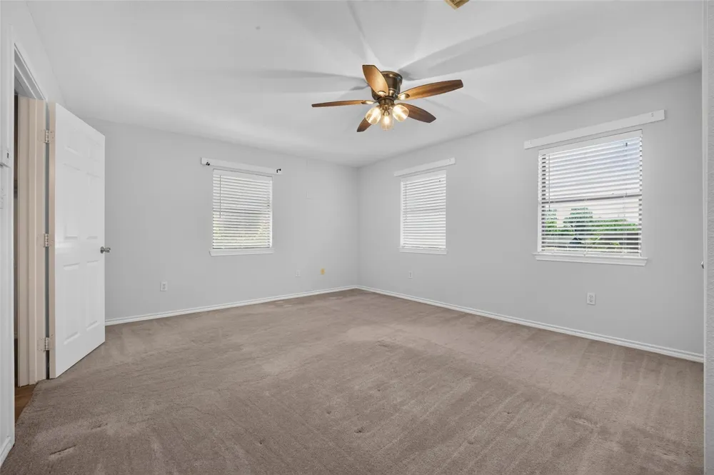 512 Bertloma Street Pasadena, TX 77502
