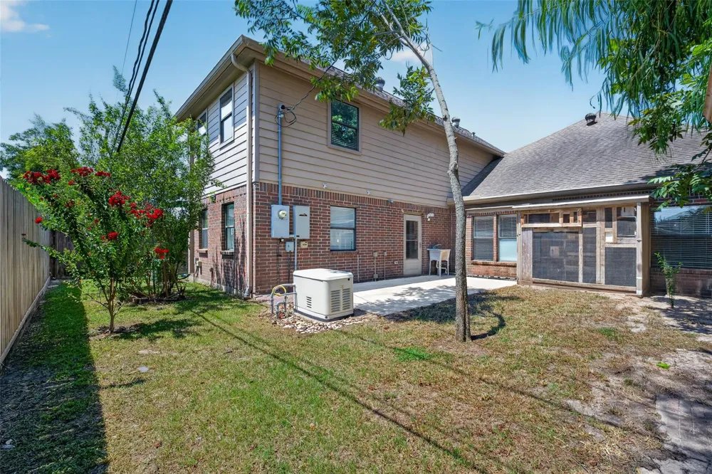 512 Bertloma Street Pasadena, TX 77502