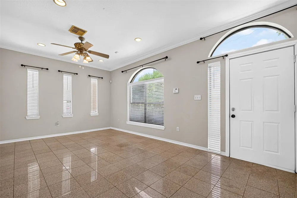 512 Bertloma Street Pasadena, TX 77502