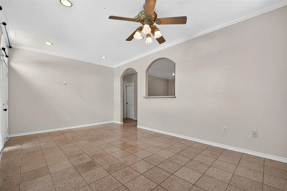 512 Bertloma Street Pasadena, TX 77502
