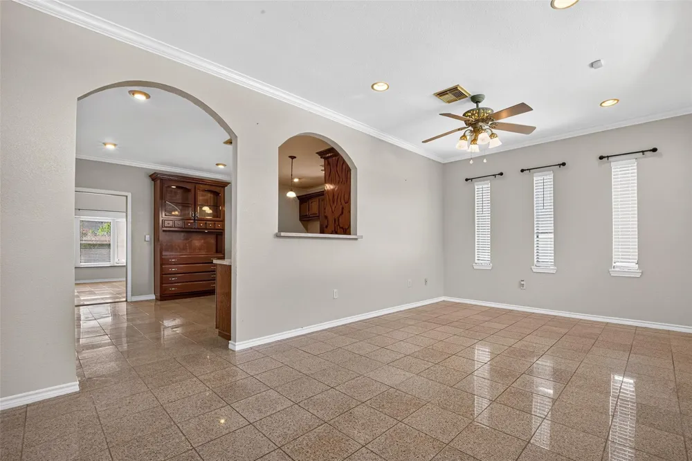 512 Bertloma Street Pasadena, TX 77502