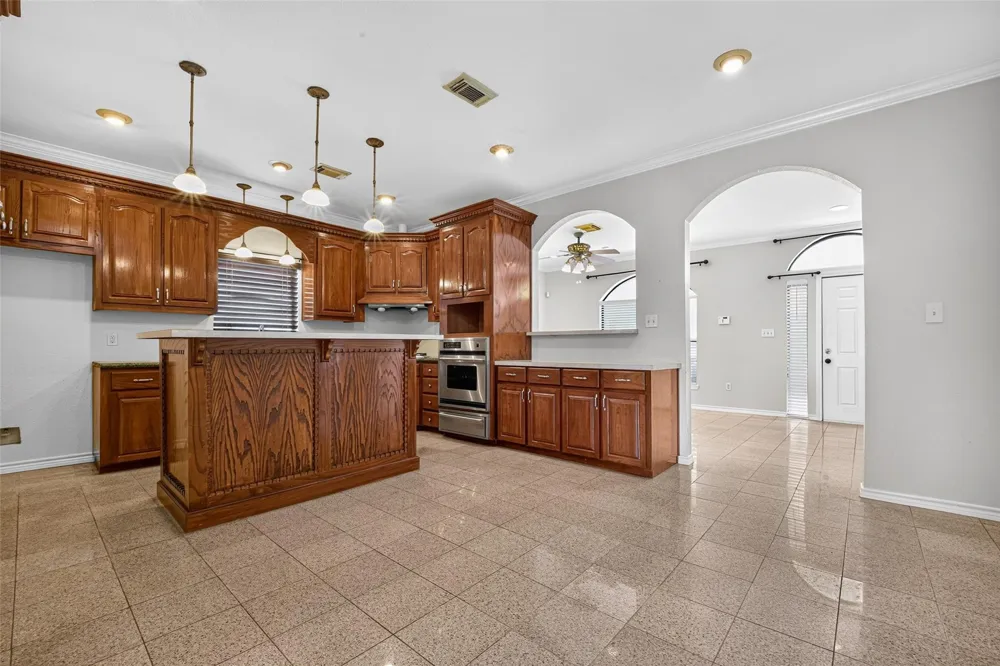 512 Bertloma Street Pasadena, TX 77502