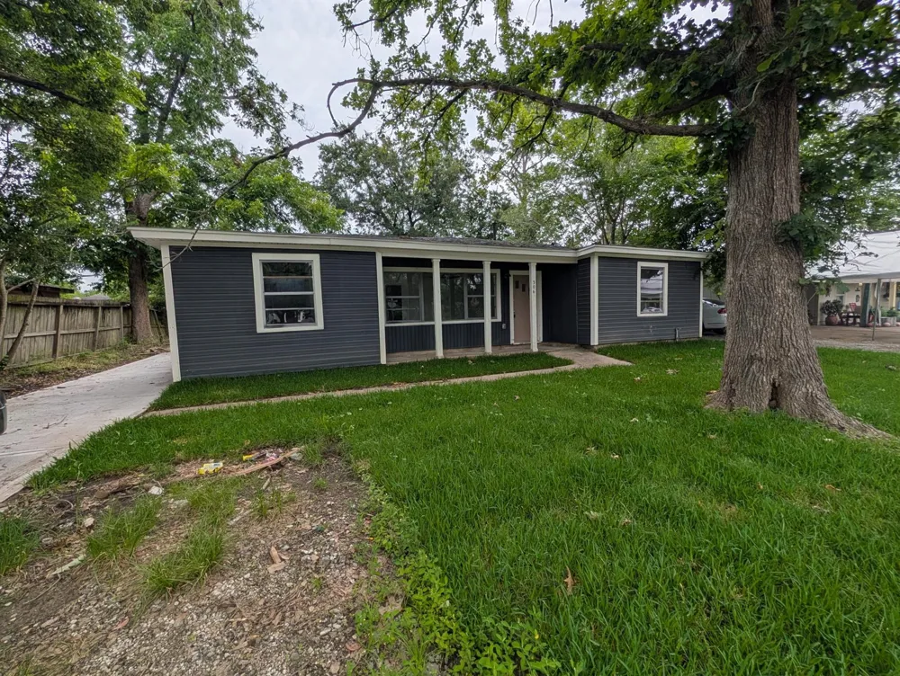 306 Allendale Road Pasadena, TX 77502