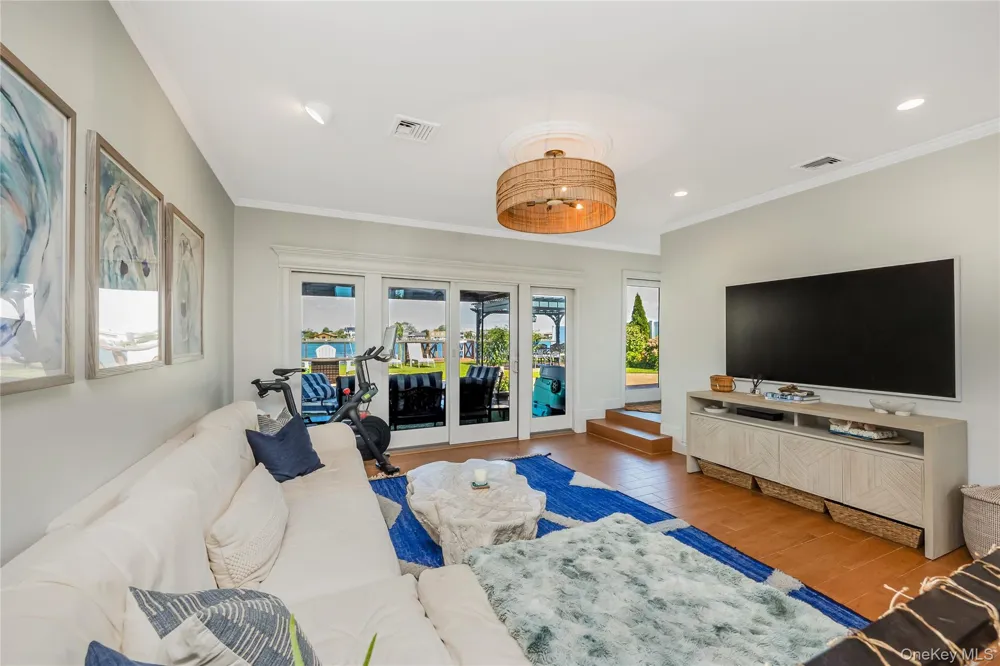 491 E Bay Drive Long Beach, NY 11561