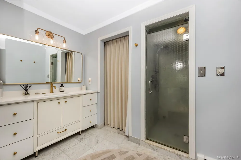 491 E Bay Drive Long Beach, NY 11561