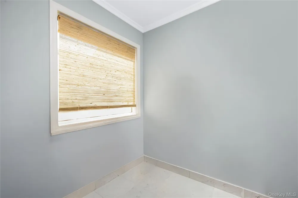 491 E Bay Drive Long Beach, NY 11561