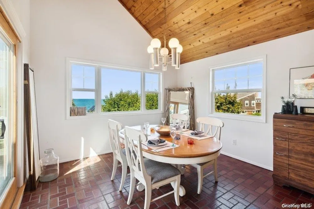 46 Captain Kidds Path Montauk, NY 11954
