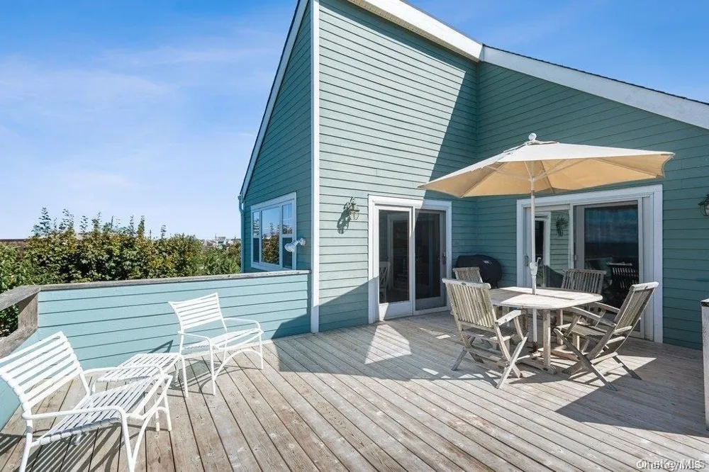 46 Captain Kidds Path Montauk, NY 11954