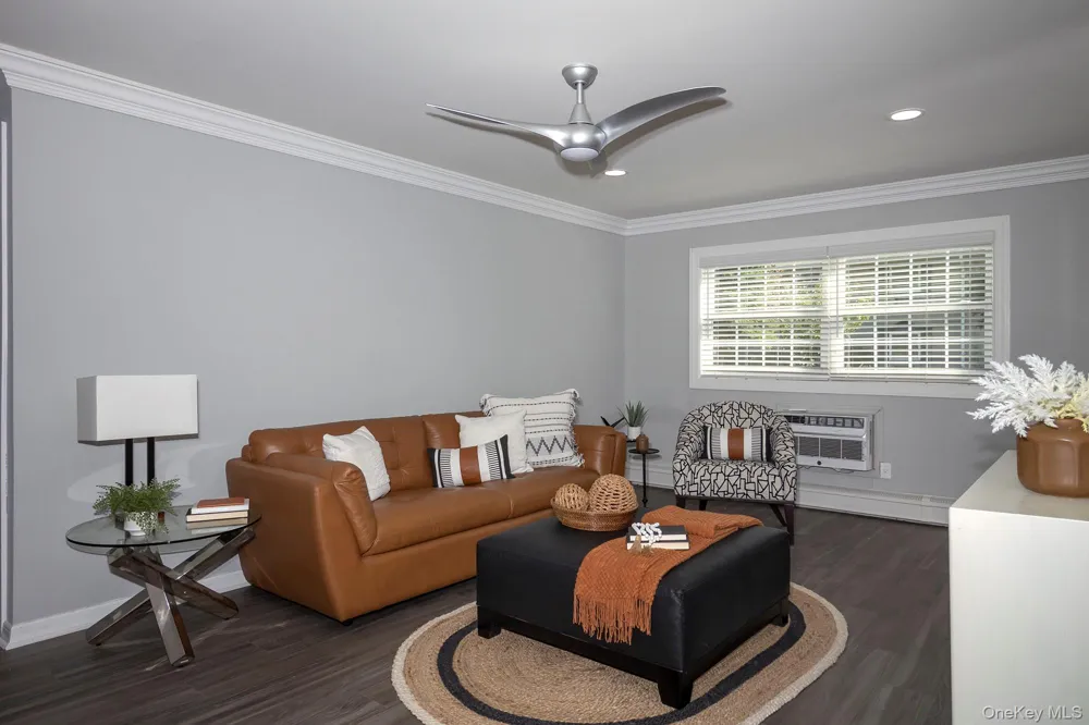 1750 W Main Street #H01 Riverhead, NY 11901