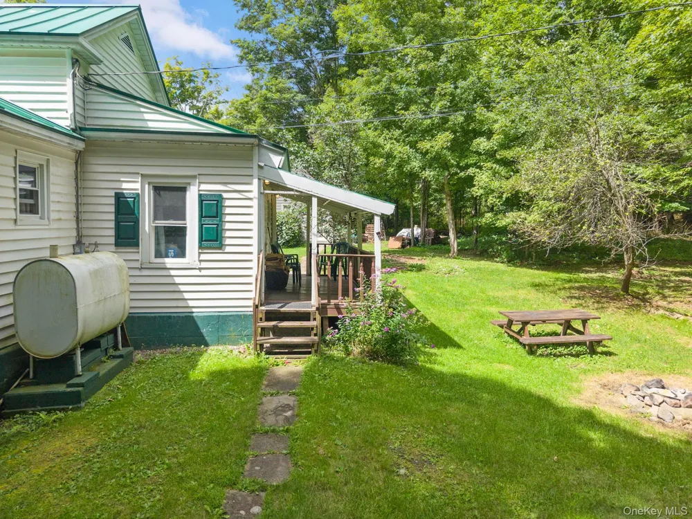150 Pleasant Valley Rd, Fultonham Call Listing Agent, NY 12071