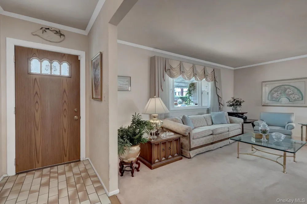 85 Joseph Street New Hyde Park, NY 11040
