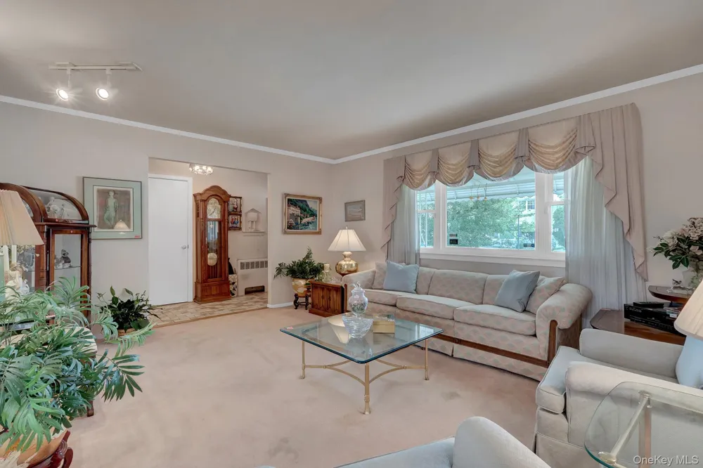 85 Joseph Street New Hyde Park, NY 11040